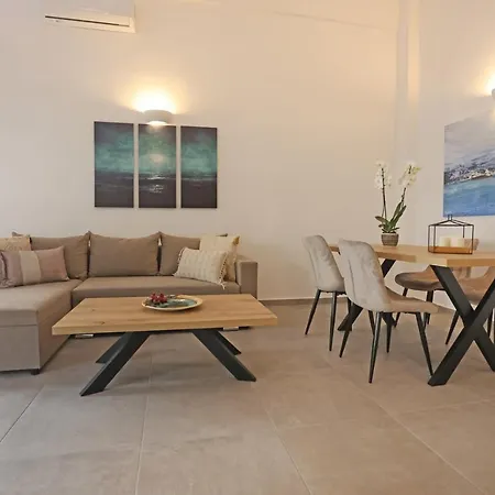 Modern Loft Syros 公寓 *